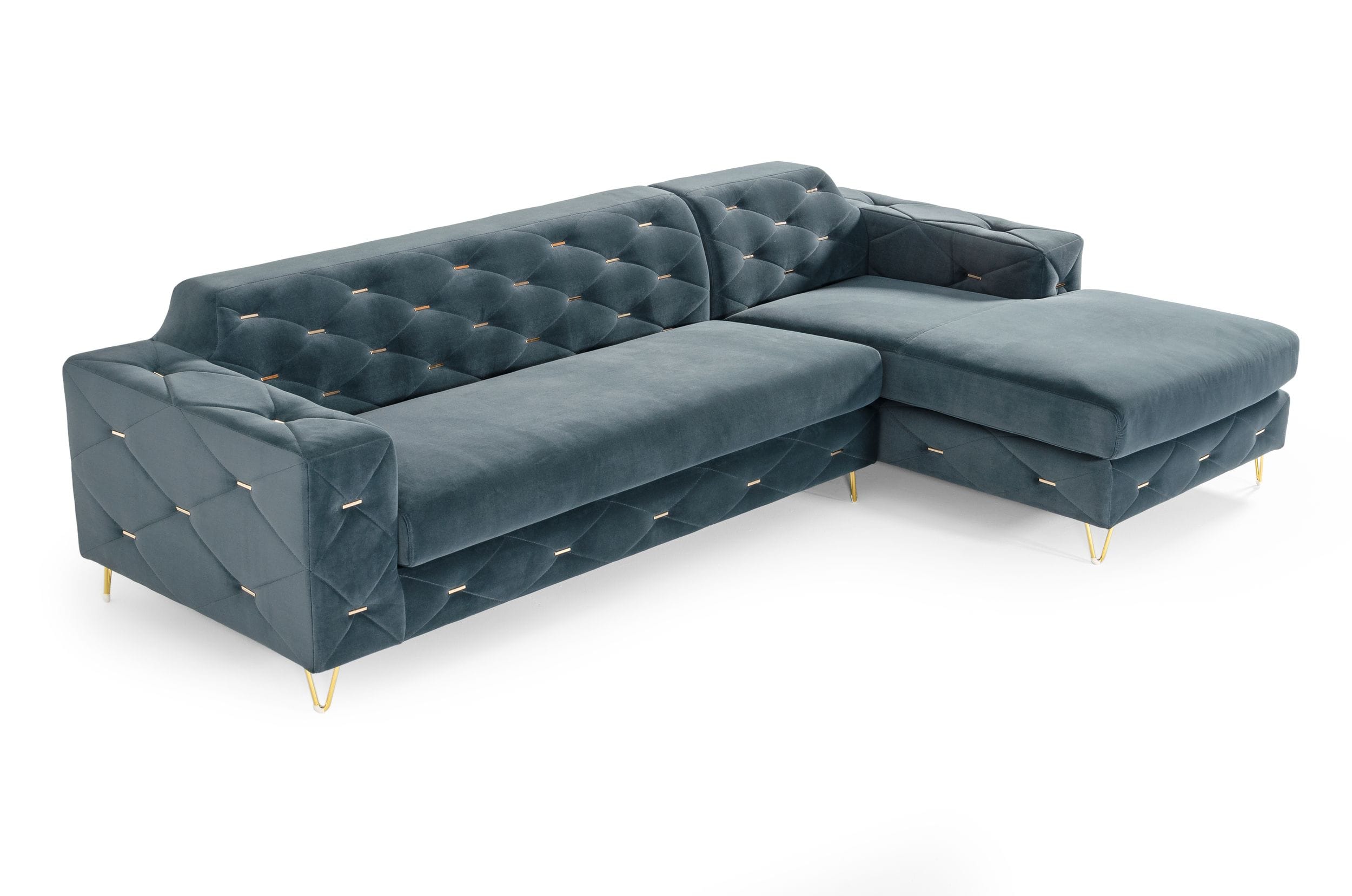 Divani Casa Chesterfield - Blue Velvet Right Facing Sectional Sofa – Side Angle