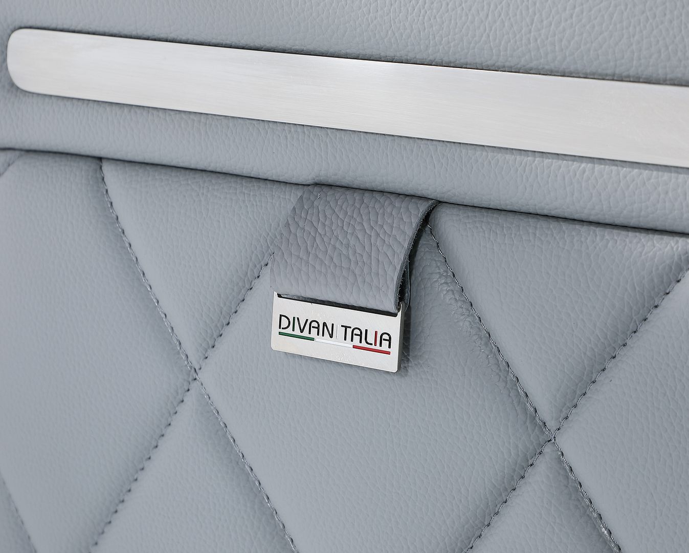 1140 Divanitalia Sofa with Adjustable Headrest in Top-grain Italian Leather