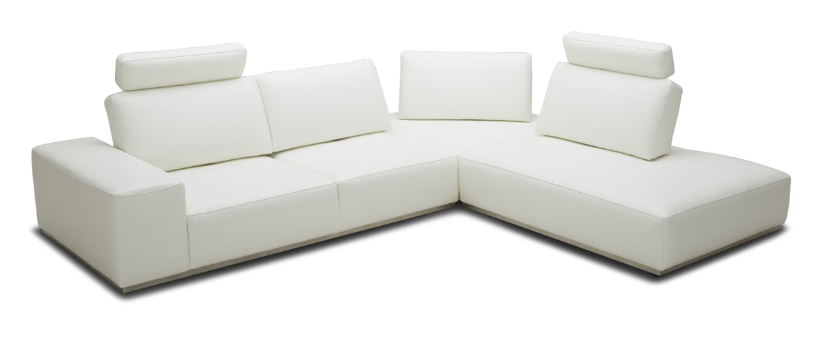 Divani Casa Martha - Modern White Leather Right Facing Sectional Sofa – Living Room View