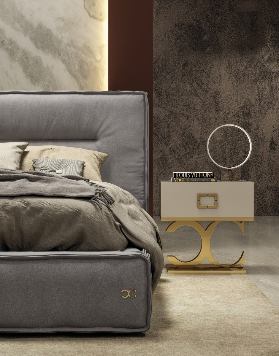 California King Hollywood - Italian Contemporary Grey Leather Bed - Italian Contemporary Grey Leather Bed