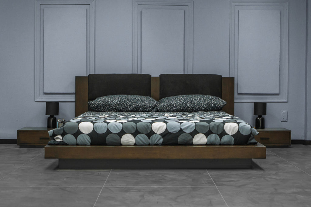 Fantasia - Eastern King Contemporary Dark Walnut and Dark Grey Bed - Eastern King Contemporary Dark Walnut and Dark Grey Bed
