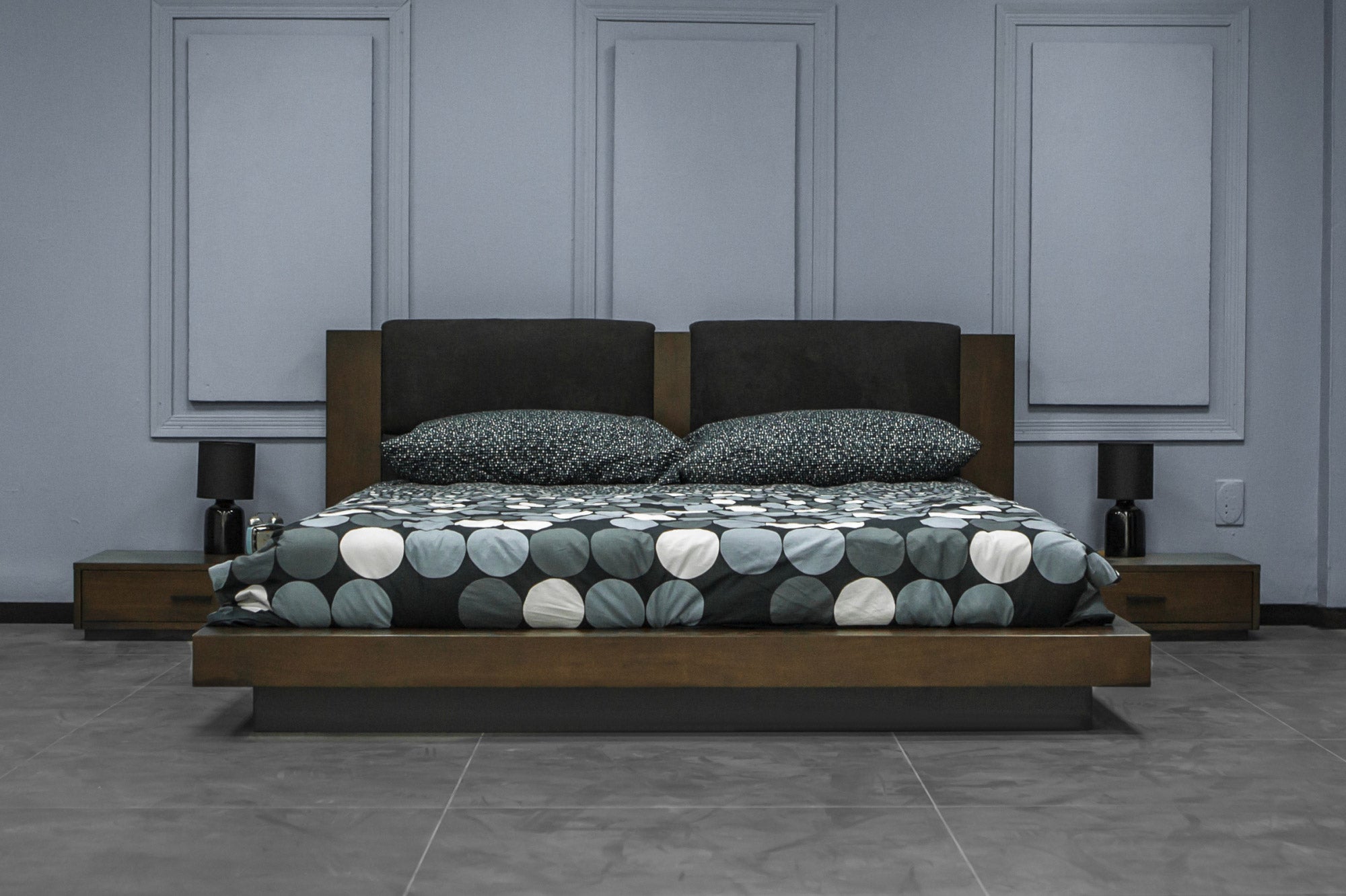 Fantasia - Eastern King Contemporary Dark Walnut and Dark Grey Bed - Eastern King Contemporary Dark Walnut and Dark Grey Bed