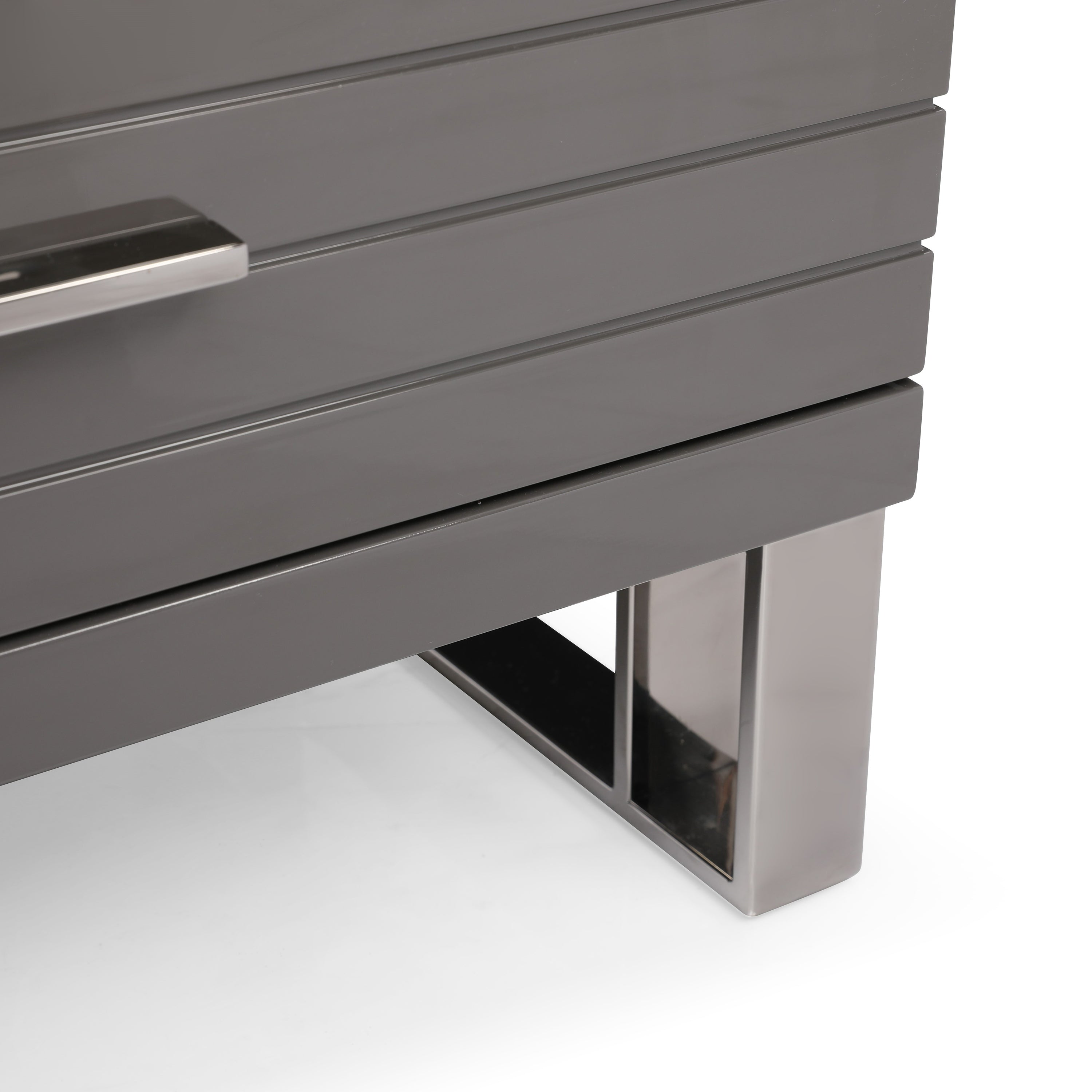 Splendor - Grey High Gloss Slatted Chest