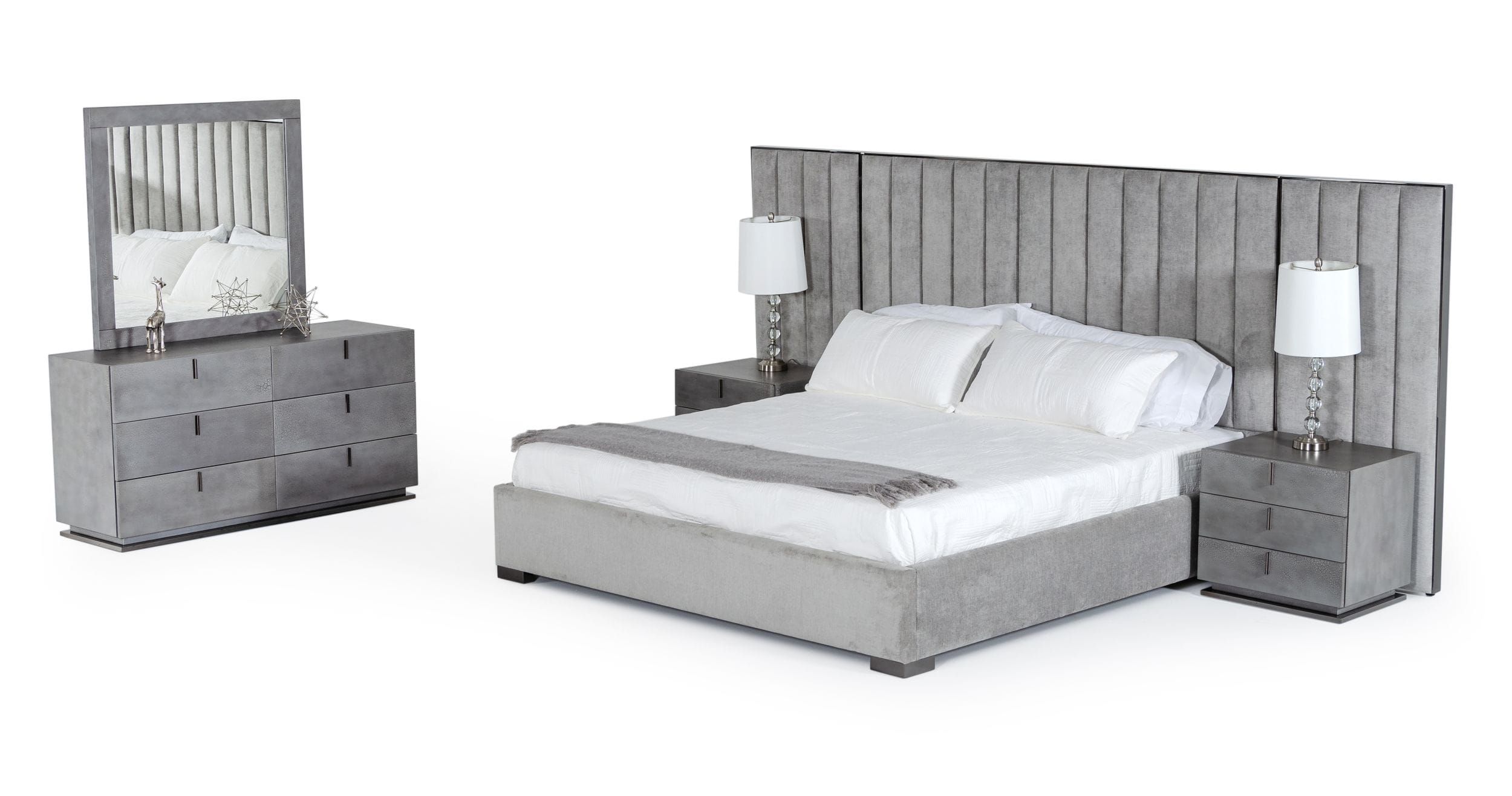 Queen Buckley - Grey & Black Stainless Steel Bedroom Set - Grey & Black Stainless Steel Bedroom Set