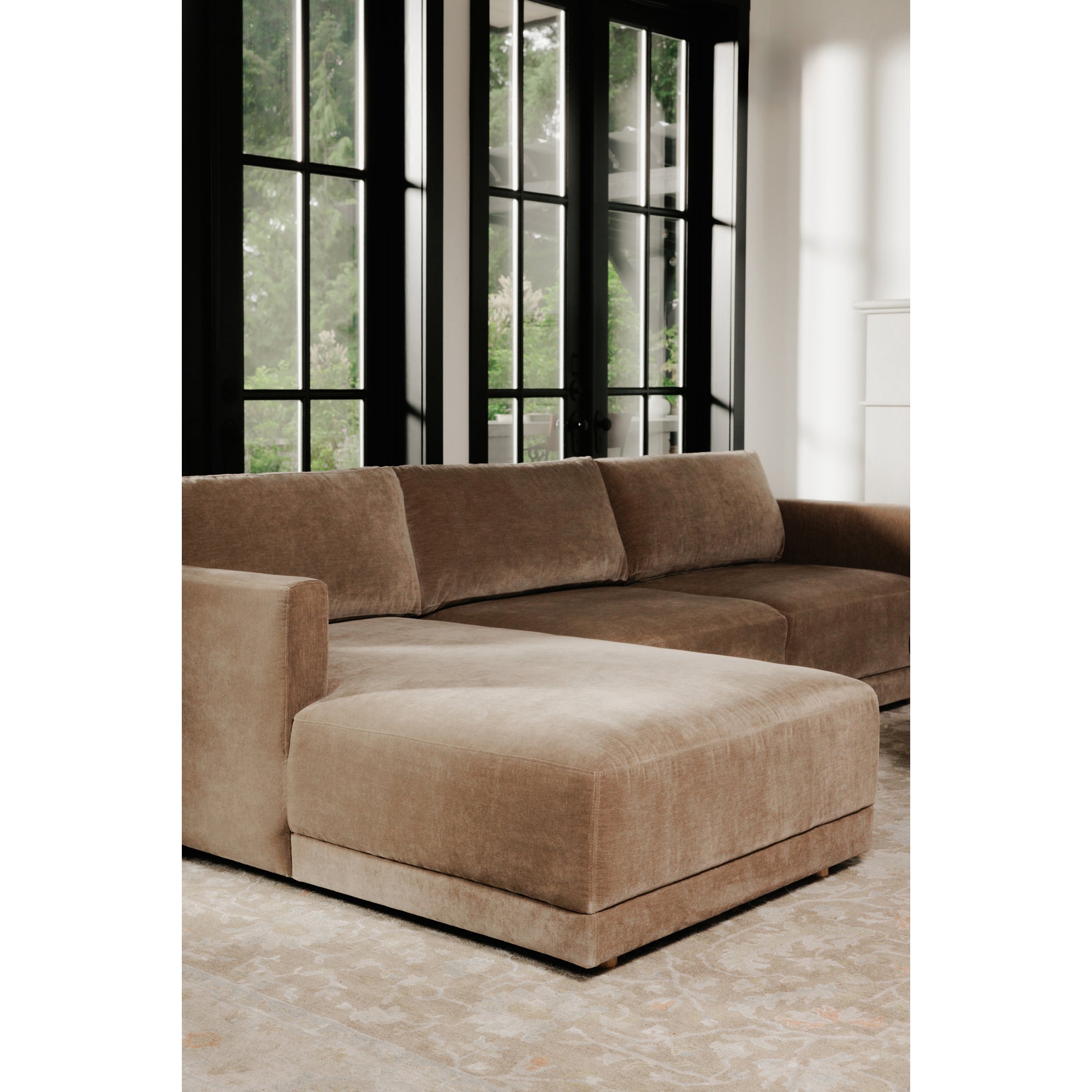 Bryn Sectional Right Camel