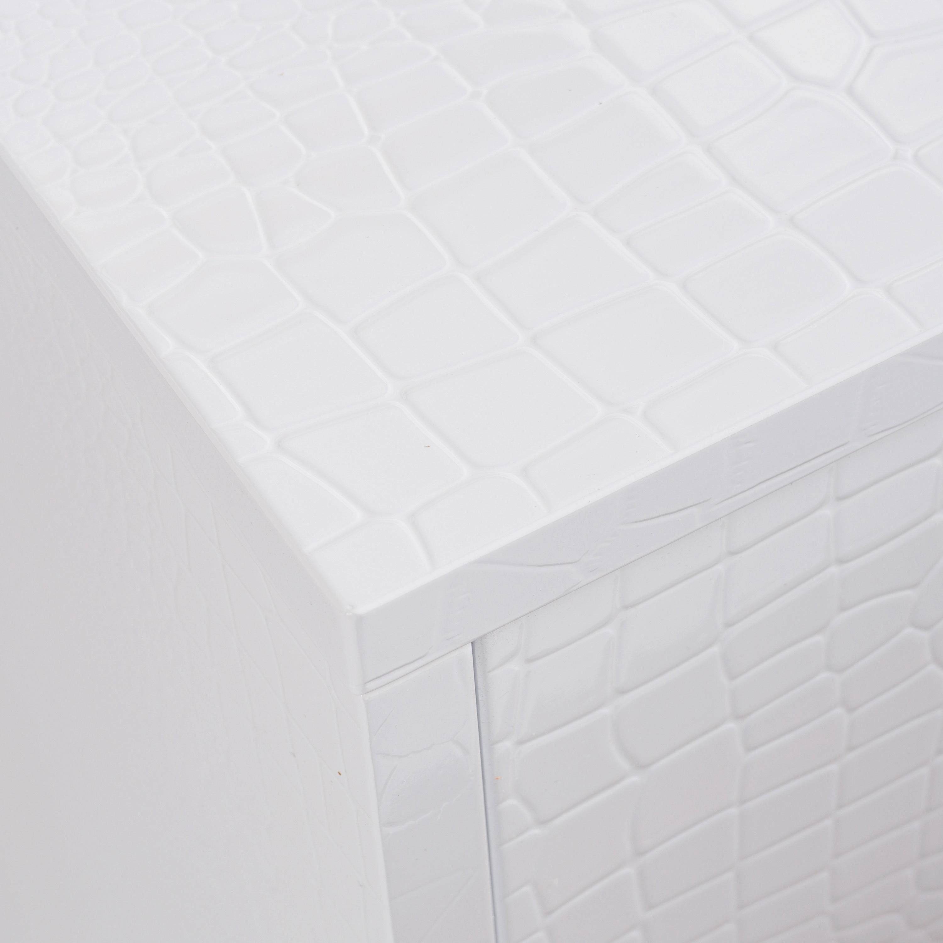 Victoria - Modern White Crocodile Dresser