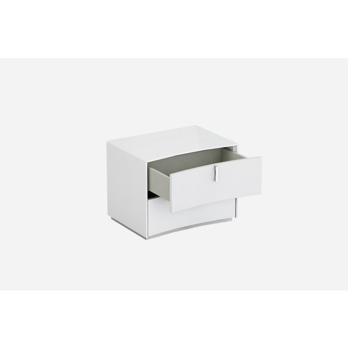 Bellagio - White 4PC Eastern King Bedroom Set - gallery image 7