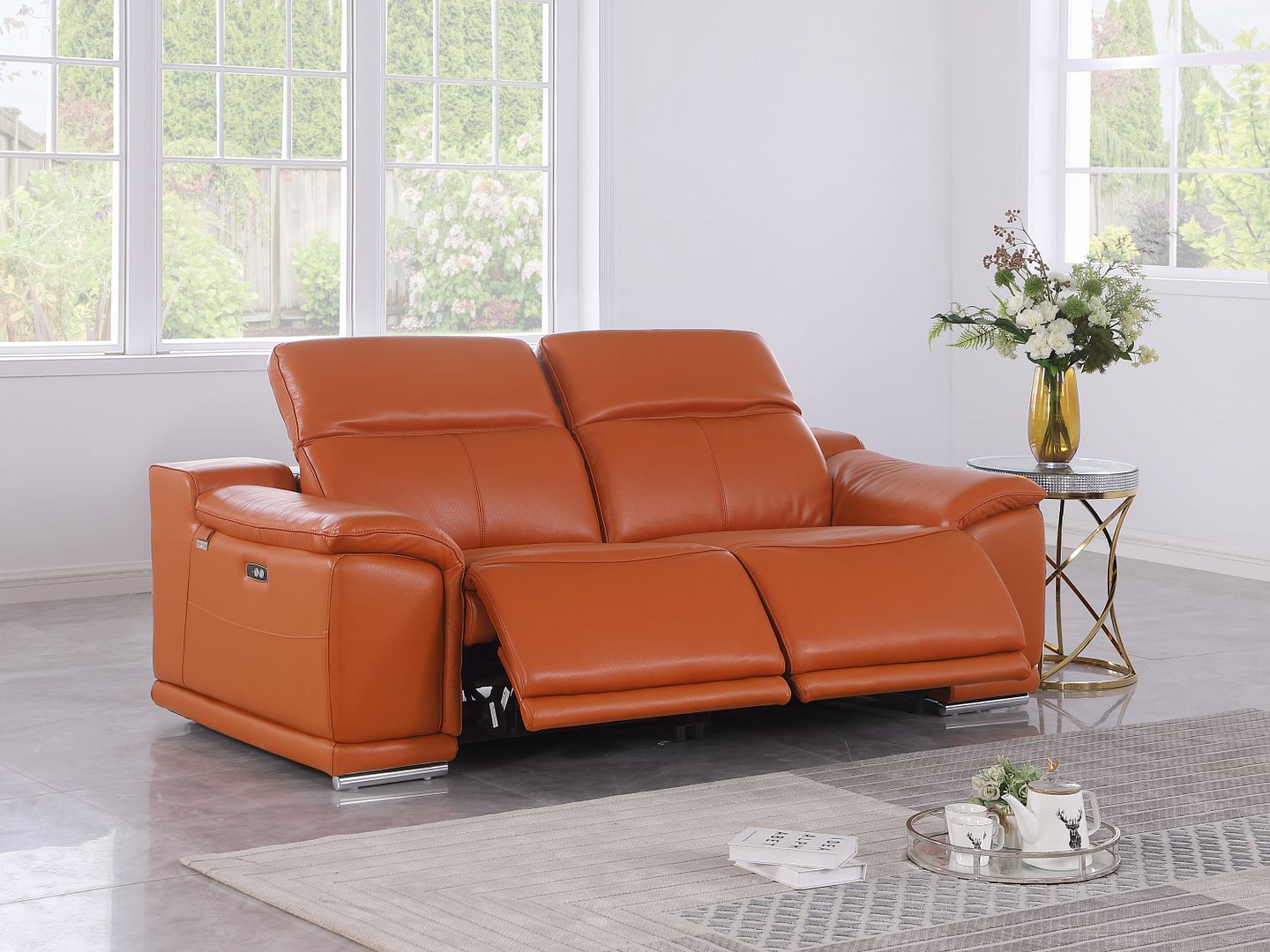 9762 Divanitalia 2-Piece Modular Power Reclining Console with 2 Power Recliners in Top Grain Italian Leather