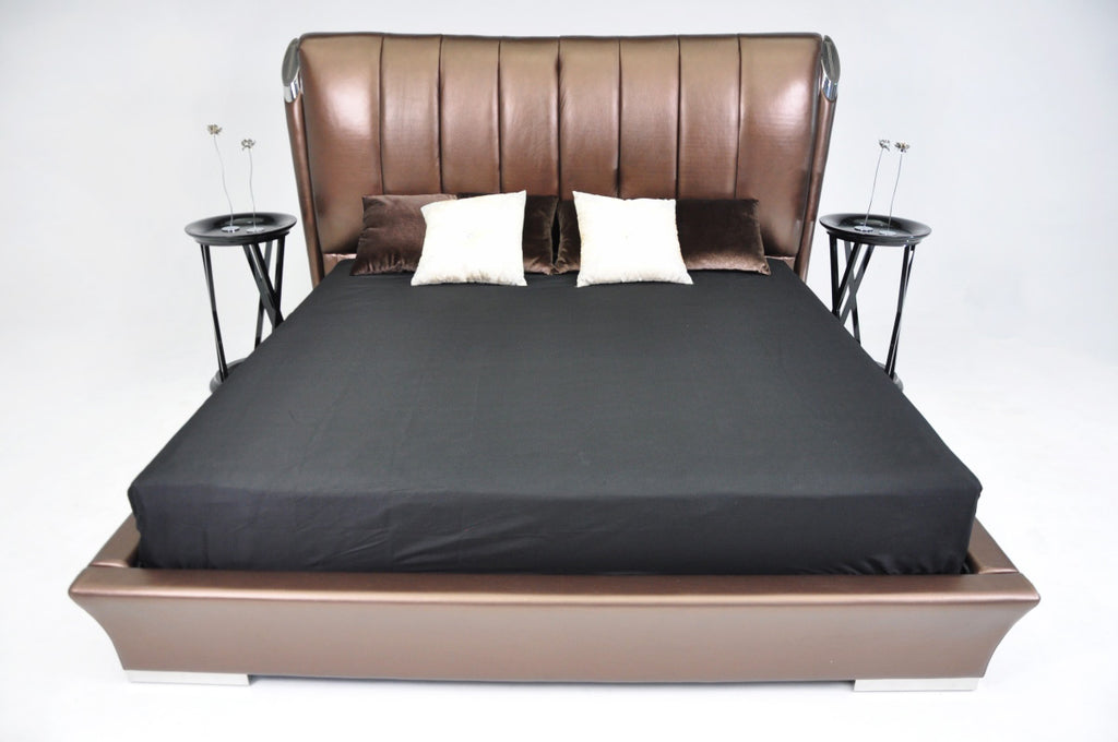 Queent Temptation Caesar Italian Classical Design Leather Platform King Bed