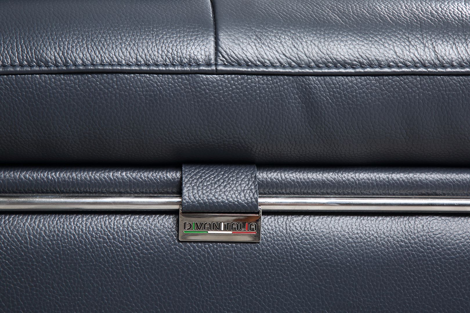 727 Divanitalia Right Arf Facing Sectional Sofa with Adjustable Headrest in Top-grain Italian Leather