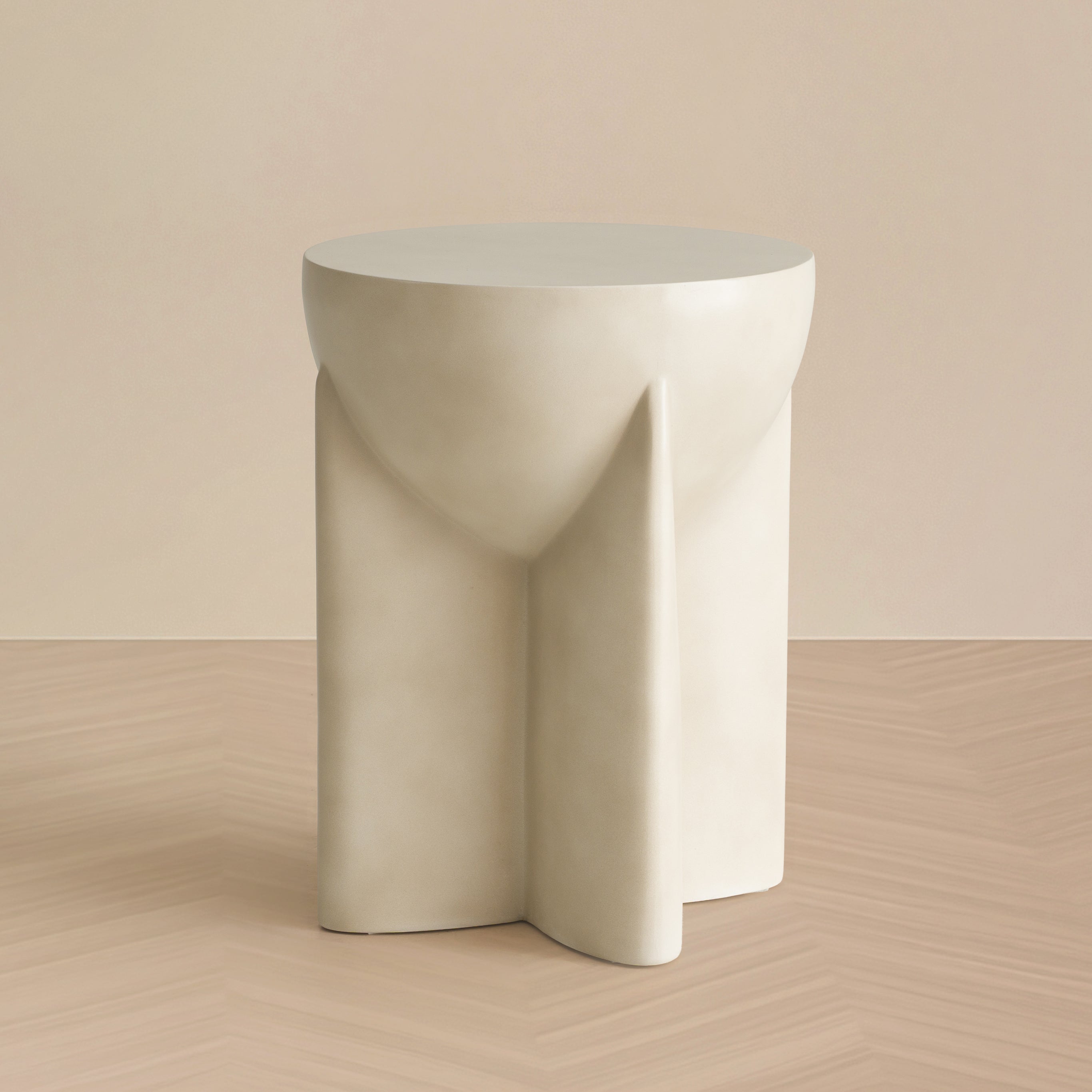 Elsa - Modern Oyster Concrete Round End Table