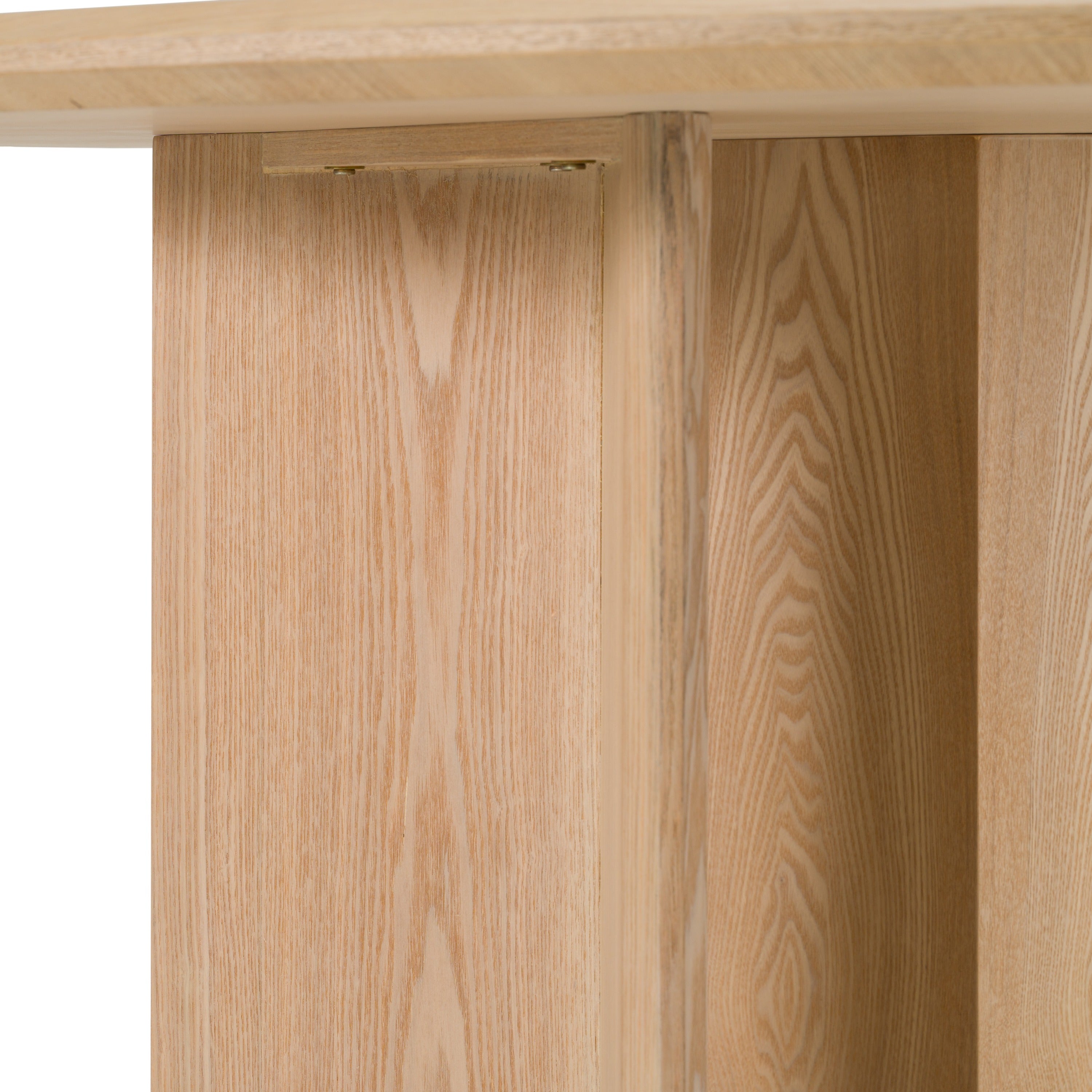 Masuda - Modern Natural Ash Round Dining Table