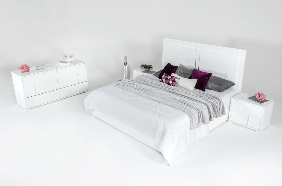 "Full Size" Nicla Italian Modern White Bed
