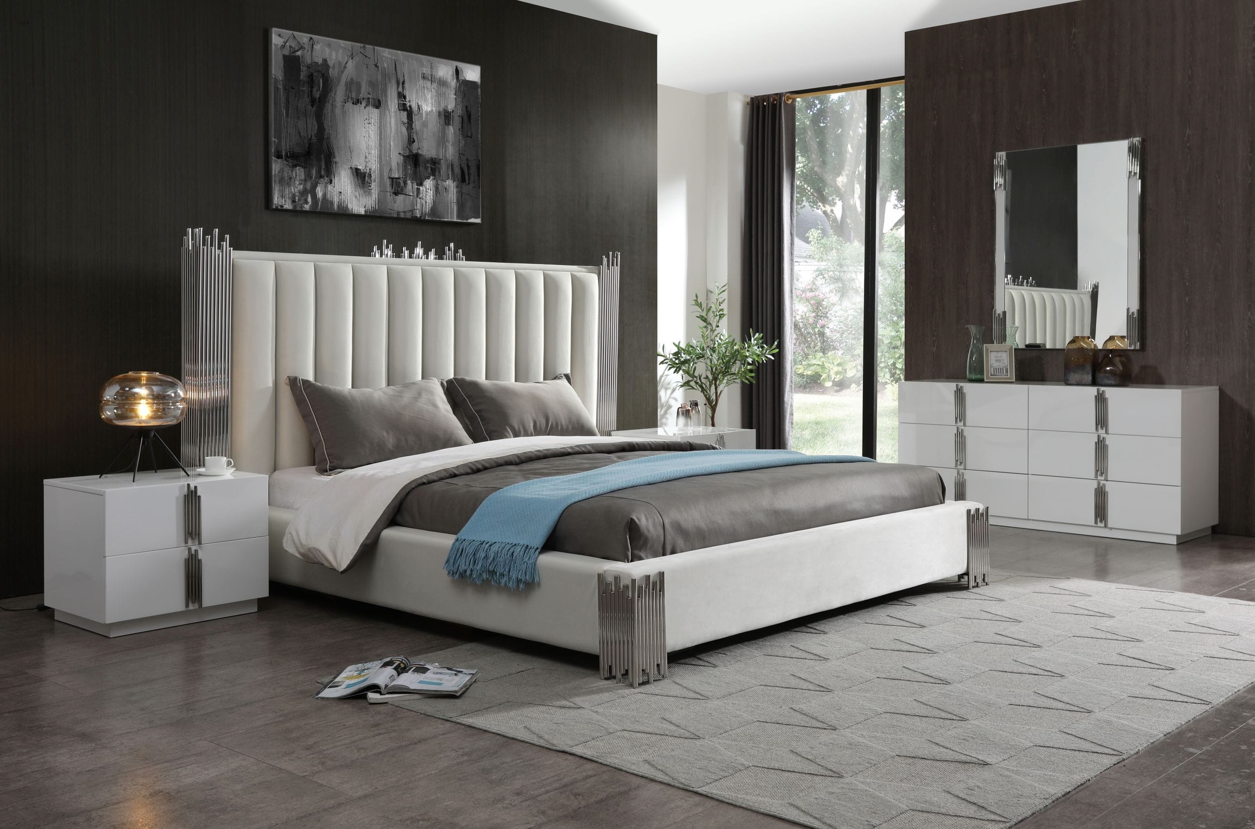 Token - Queen Modern White & Stainless Steel Bed - Queen Modern White & Stainless Steel Bed