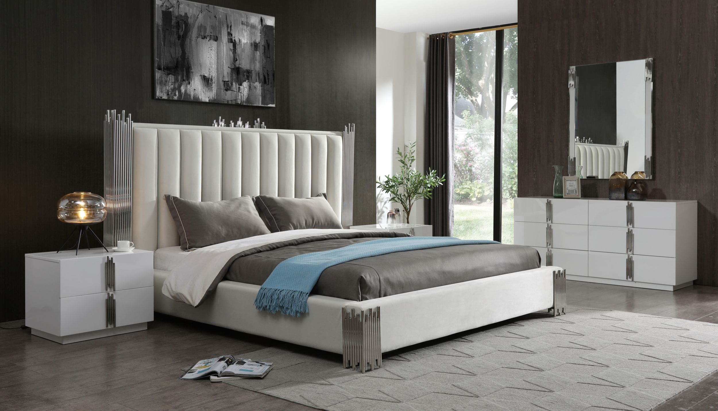 Token - Queen Modern White & Stainless Steel Bed - Queen Modern White & Stainless Steel Bed